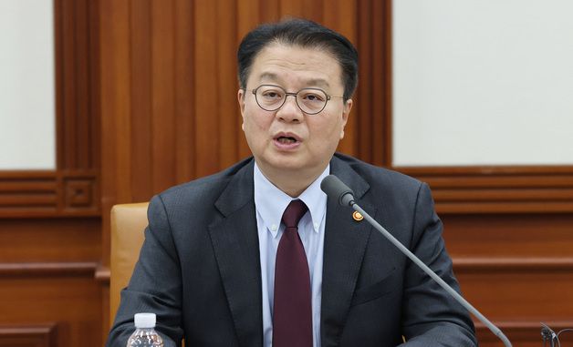 모두발언하는 방기선 국무조정실장