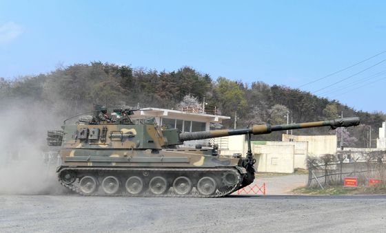 신속기동하는 해병대 K9A1