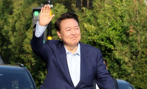 관저 떠나는 윤 전 대통령