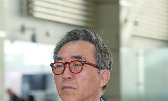 출국하는 조태열 외교부 장관