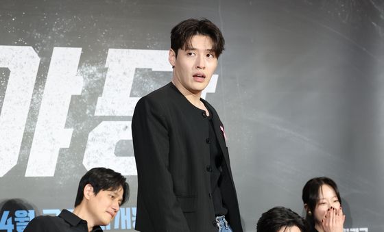 강하늘, 아이돌 같나요?