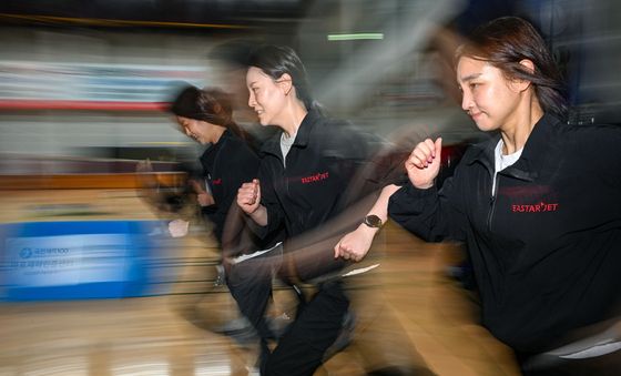 이스타 항공 승무원 체력시험 앞두고 훈련