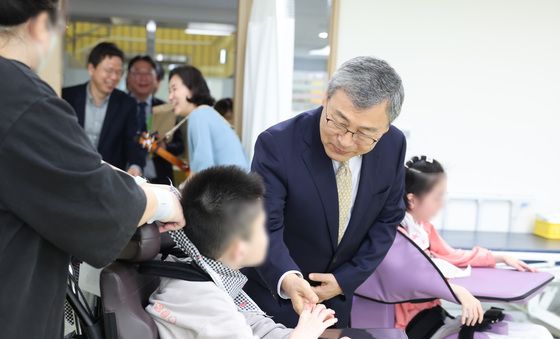 서울나래학교 방문한 정근식 교육감