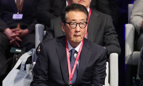 아산 플래넘 2025 참석한 빅터 차