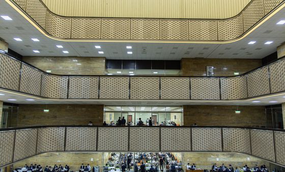 국회 '12.2조 추경 본격 심사'