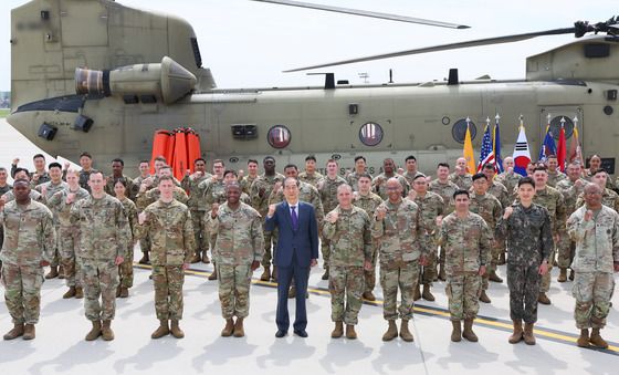 한미연합사령부 방문한 한덕수 대통령 권한대행