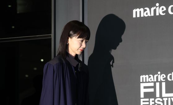 배두나, 자체발광