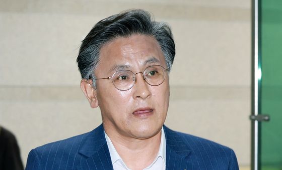 영장실질심사 출석하는 박성만 경북의회 의장