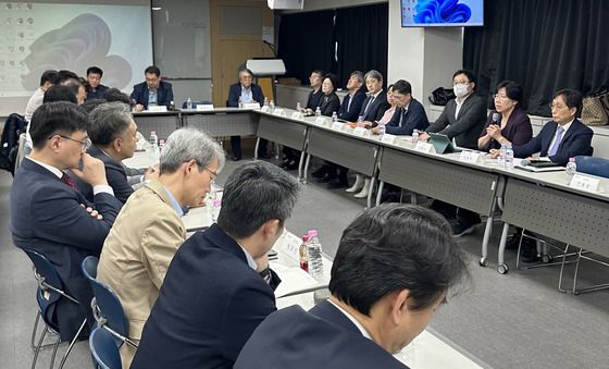 머리 맞댄 교육부와 의대 학장들