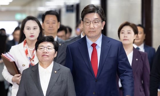 [탄핵인용]굳은 표정의 국민의힘 지도부