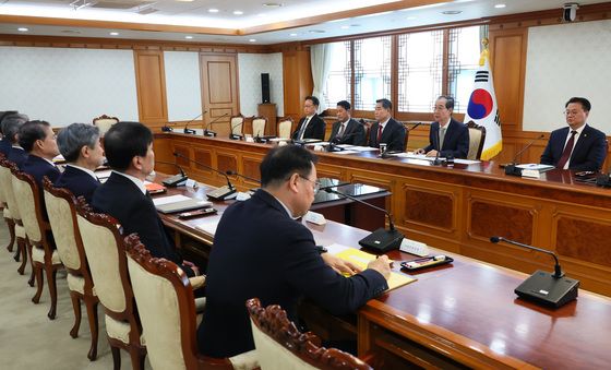 [탄핵인용]긴급 국가안전보장회의 주재하는 한덕수 권한대행