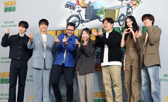 '길바닥 밥장사' 사랑해 주세요