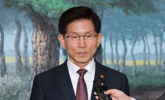 제21대 대통령 선거 출마 밝히는 김문수 장관