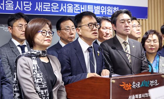 발언하는 박주민 더불어민주당 새서울특위 위원장