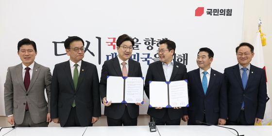 민주·국힘, 13조8000억 추경 합의