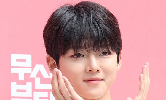 박도하, 꽃받침 포즈