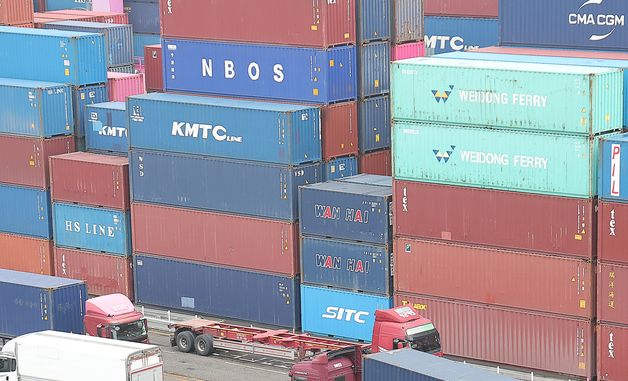 정부, 5개월째 '경기 하방 압력 증가' 진단