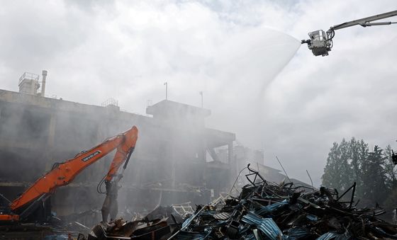 금호타이어 화재 현장 엄청난 잔해물들