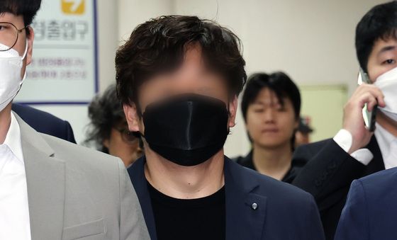 '中 간첩 체포 보도' 스카이데일리 기자, 구속 기로