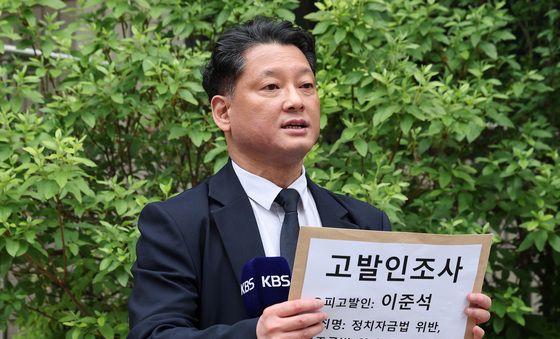 이준석 후보 고발인 조사 출석하는 김한메 사세행 상임대표