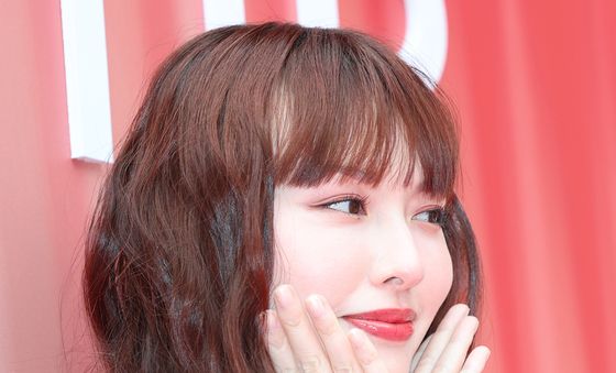 스즈키 에미, 꽃