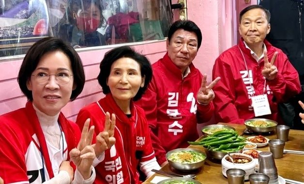 대구 서문시장 칼국숫집 찾은 설난영