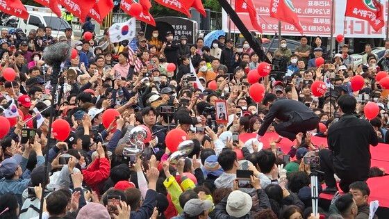 "박정희 정신으로 대한민국을 발전시키겠습니다"