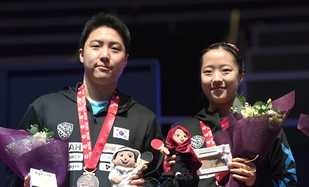 혼합복식 동메달 획득한 신유빈·임종훈