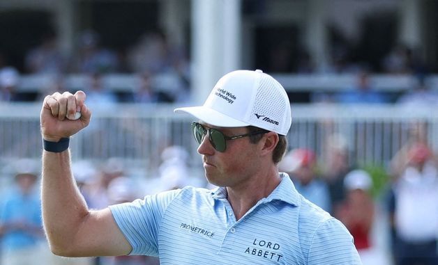 [포토] 찰스 슈와브 챌린지 우승에 주먹 불끈 쥔 그리핀