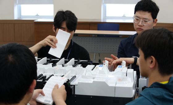 대구시선관위, 투표지 분류기 점검