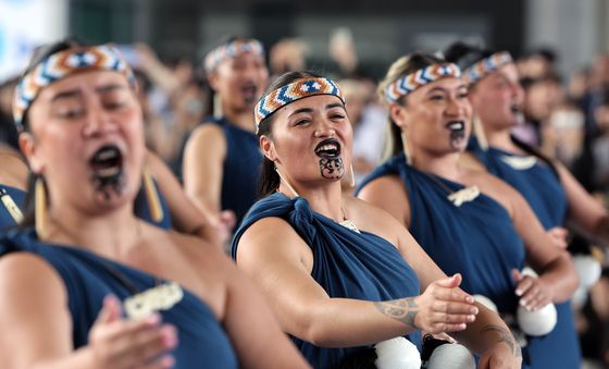 흥겨운 '카파 하카'