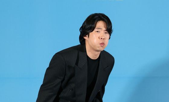 안재홍, 초능력 발사