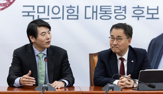 회동 갖는 제이슨 권 오픈 AI 최고전략책임자
