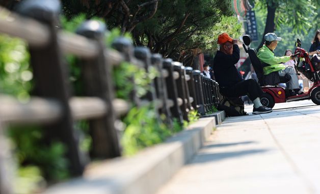 '늙어가는 서울'…초고령화 눈앞