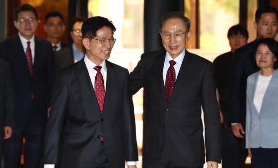 오찬 회동하는 김문수·이명박