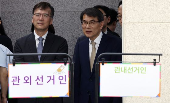 대통령 선거 사전투표소 점검 나선 노태악 중앙선관위원장