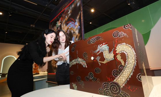 국가유산진흥원, 포르쉐와 함께 '상상 속 동물' 담긴 공예전시