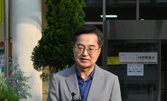 사전투표 마친 김동연 경기도지사