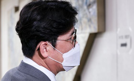 항소심 선고 공판 출석하는 장정석 전 단장