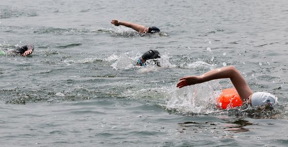경쟁 없는 '쉬엄쉬엄 한강 3종 축제'