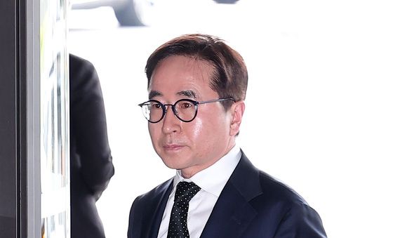 삼성호암상 시상식 참석하는 장덕현 삼성전기 사장