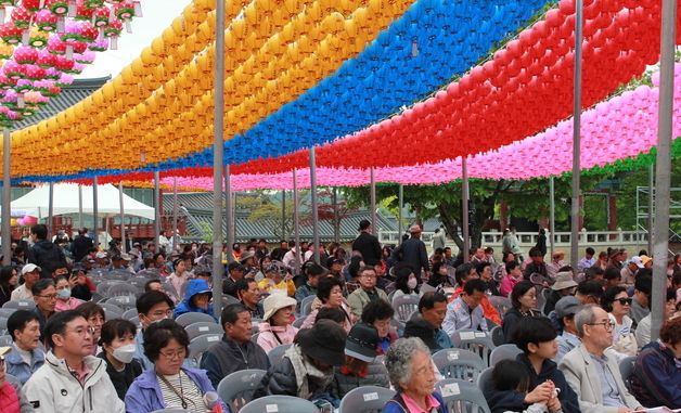 금산사서 열린 봉축 법요식