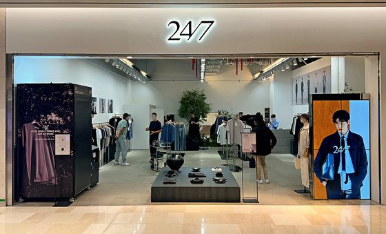 롯데白, 롯데월드몰에 이사칠 팝업스토어 운영