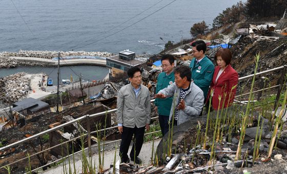 '복구에 힘을 모아야'