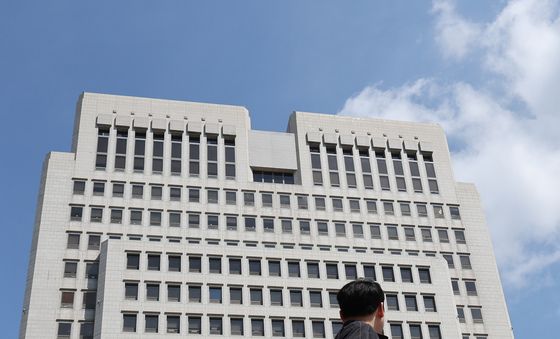 사법부, 대선 정국 소용돌이 중심에