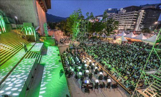 광화문광장에서 펼져진 오페라 '미술피리'