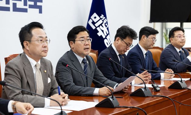 박찬대 원내대표 '민주당 원내대책회의 발언'
