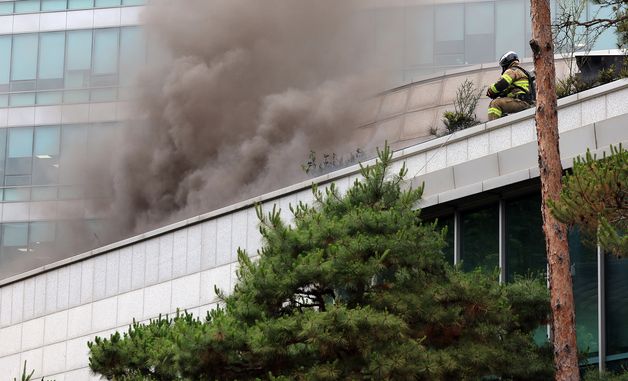 조계사 불교중앙박물관 화재 진화작업