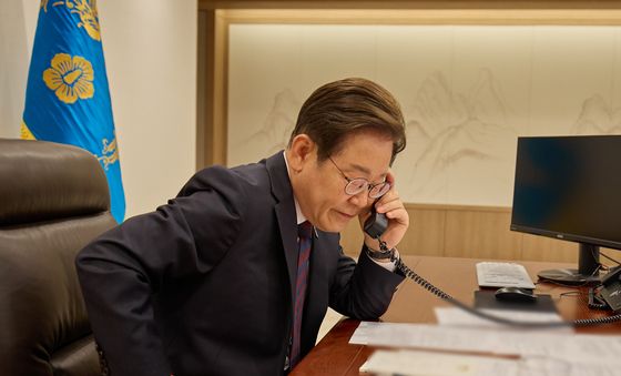 이재명 대통령, 시진핑 주석과 전화 통화