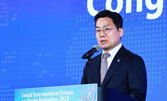 축사하는 박성택 산업부 1차관